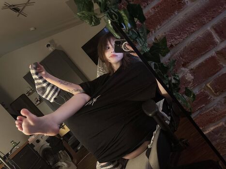 Full leaked Qusakabi page private onlyfans photo