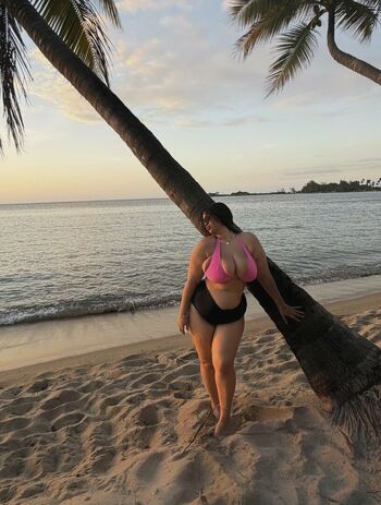 Full leaked R mhia private photo