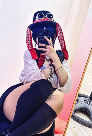 Full leaked R private photo