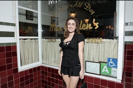 Full leaked Rachel anne sennott page private onlyfans photo