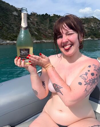 Full leaked Rachel bell page private photo