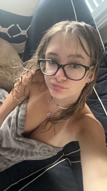 Full leaked Rachelkimmel private photo