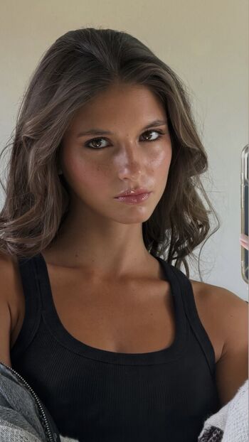 Rachelle Van Waardhuizen