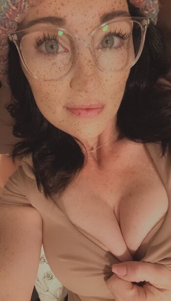 Full leaked Rachierach private photo