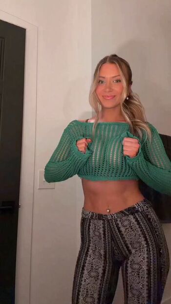 Full leaked Rae adams private photo