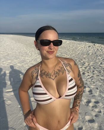 Full leaked Raeeebby page private photo