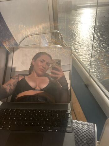 Full leaked Raelynn private onlyfans photo