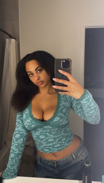 Full leaked Raina morris private onlyfans photo