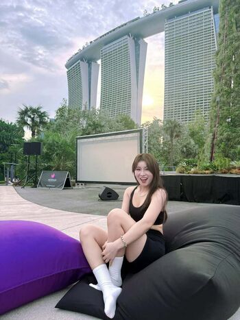 Full leaked Rainie page private onlyfans photo