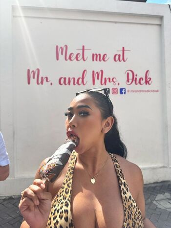 Full leaked Rairaisya private onlyfans photo