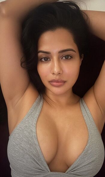 Full leaked Raiza wilson private photo