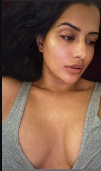 Full leaked Raiza wilson private photo