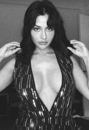 Full leaked Raiza wilson private photo