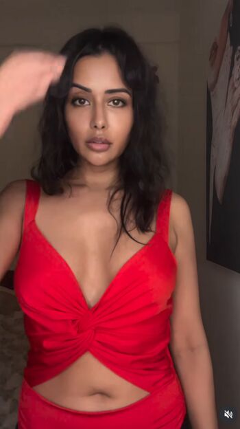 Full leaked Raiza wilson private photo