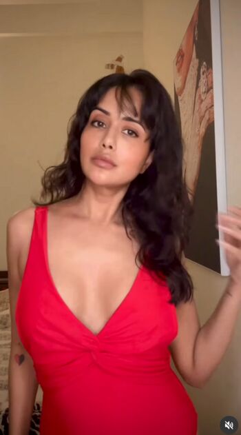 Full leaked Raiza wilson private photo