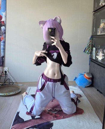 Full leaked Rapulras private photo