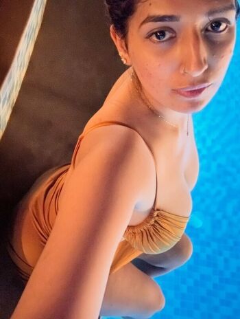 Full leaked Rasha kirmani private photo