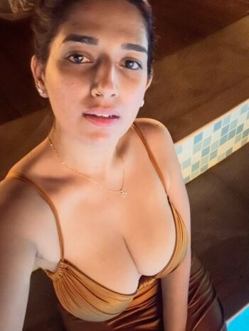 Full leaked Rasha kirmani private photo