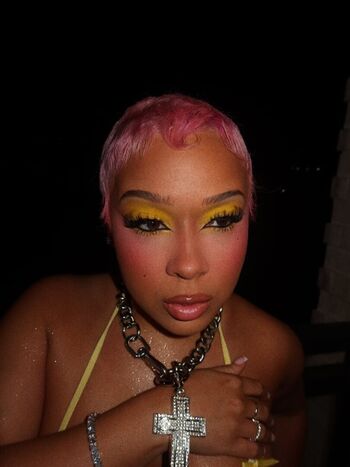 Raven Diaz From Joselines Cabaret