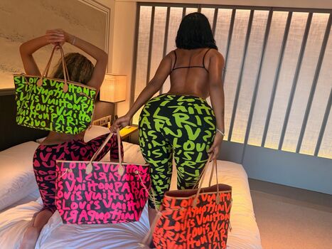 Full leaked Raven tracy private photo
