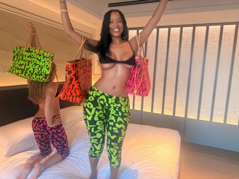 Full leaked Raven tracy private photo