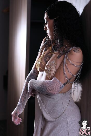 Full leaked Ravenxaquarius private photo