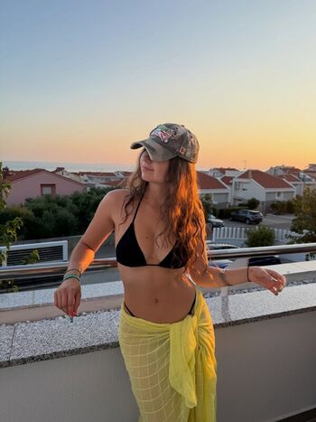 Full leaked Ravewithme private photo
