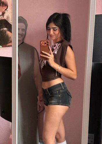 Full leaked Rawrblue private photo