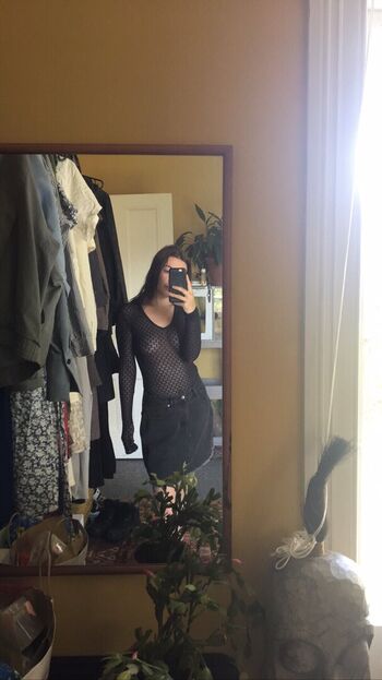 Full leaked Rayna widger page private onlyfans photo