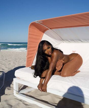 Full leaked Realbellanuetch private onlyfans photo