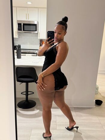 Full leaked Realkeylamarie private photo