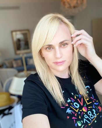 Full leaked Rebel wilson private photo