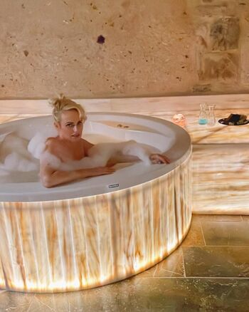 Full leaked Rebel wilson private photo