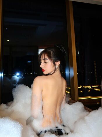 Full leaked Red bedonia private photo