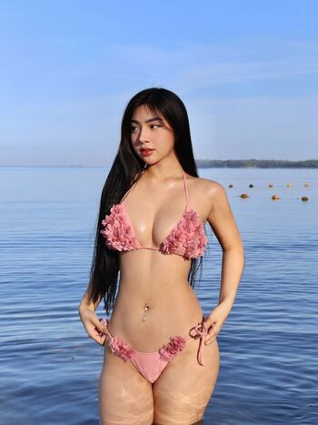 Full leaked Red bedonia private photo