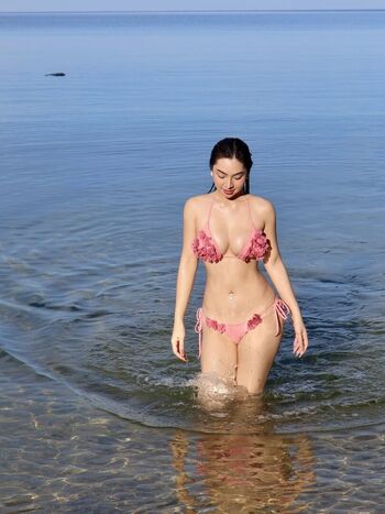 Full leaked Red bedonia private photo