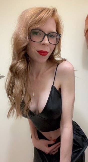 Full leaked Red head redemptionxo private onlyfans photo