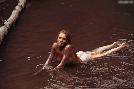 Full leaked Red natified private photo