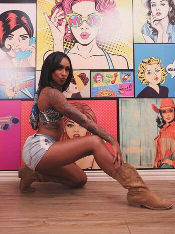 Full leaked Red velvet private onlyfans photo