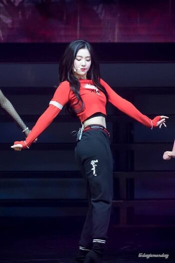Full leaked Red velvet page private photo