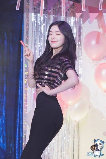 Full leaked Red velvet page private photo