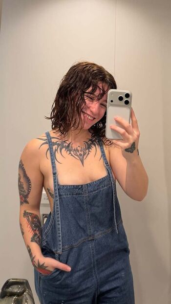 Full leaked Red witchhh private photo