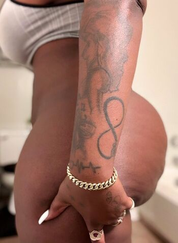 Full leaked Reddhalo private onlyfans photo