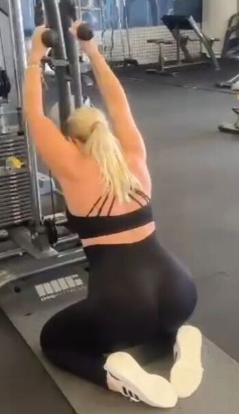 Full leaked Redglassesgirl private onlyfans photo