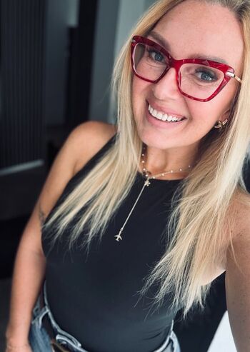 Full leaked Redglassesgirl private onlyfans photo