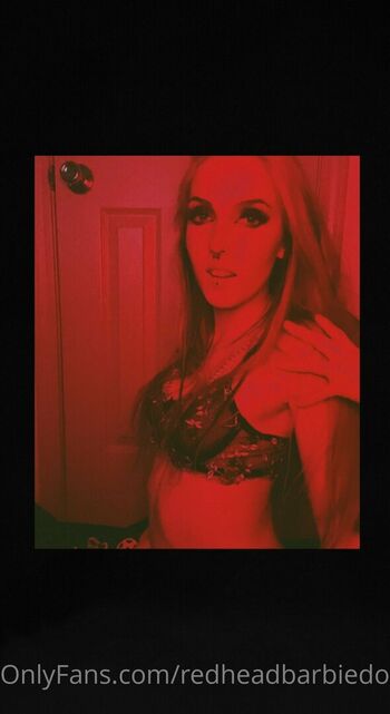 Full leaked Redheadbarbiedoll private photo