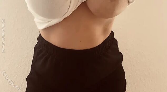 Full leaked Redhotginger private photo