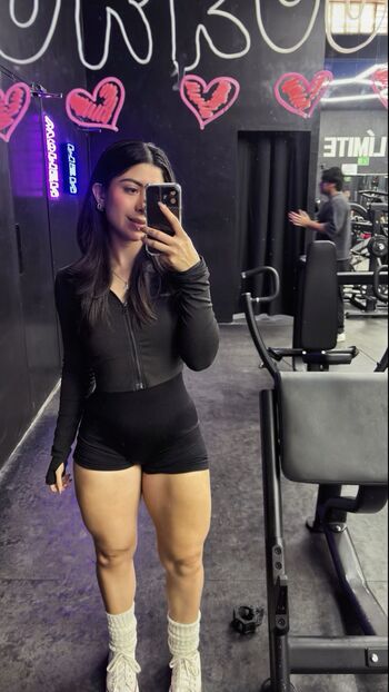 Full leaked Reenyfit page private onlyfans photo