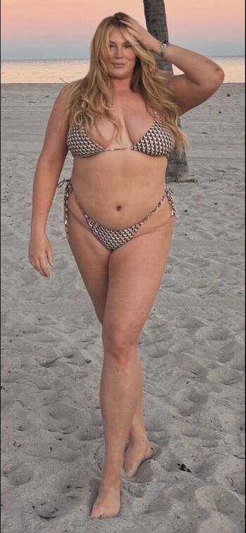 Full leaked Regan tilton page private photo