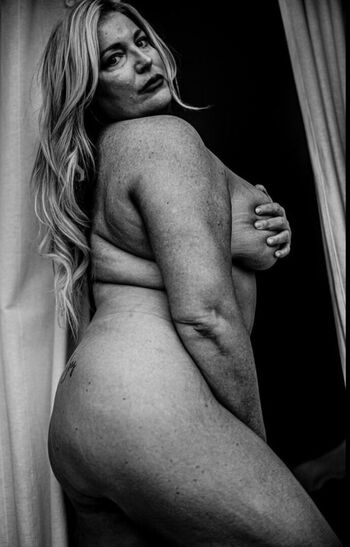 Full leaked Regan tilton private photo